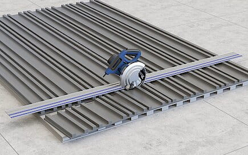 Formlinerin leikkaaminen